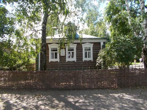 Дом родителей и самого Сергея Есенина