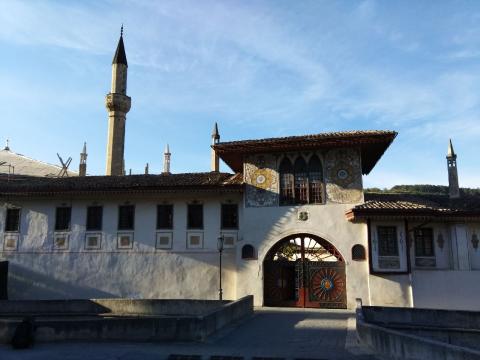 Ханский дворец, единственный в мире образец крымскотатарской дворцовой архитектуры