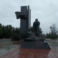 Памятник борцам революции 1905 года на площади Революции