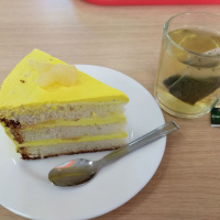 А вот тортик суховат А вот тортик суховат