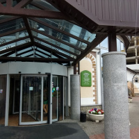 Вход в мельницу (далее налево туалет, направо лестница на второй этаж)