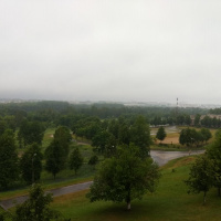 Вид из окна; справа по диагонали территория школы Вид из окна; справа по диагонали территория школы