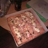 Это самая дорогая «фирменная пицца» аж за 155 рублей!