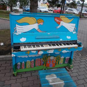 Пианино на площади...