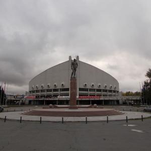 Дворец имени Ивана Ярыгина (памятник ему же)