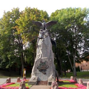 Памятник защитникам Смоленска в войне 1812 г.