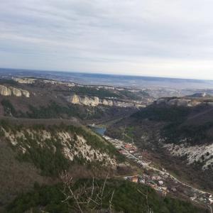 С него отлично видно всё село Ходжа-Сала